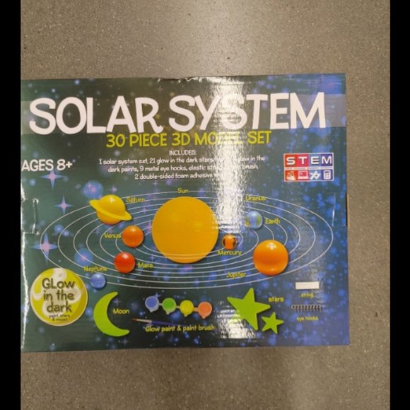 Solar System 3D Model Glow N Dark NEW - Picture 2 of 2